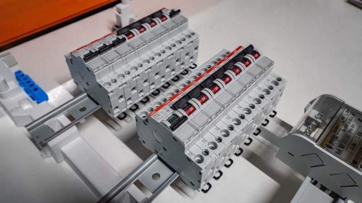 Remise aux normes électriques à Lisses